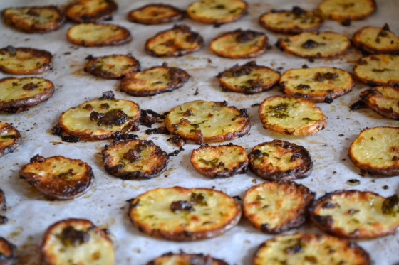 Roast potatoes with anchovies, parsley and garlic